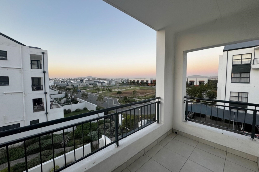 1 Bedroom Property for Sale in Sandown Western Cape